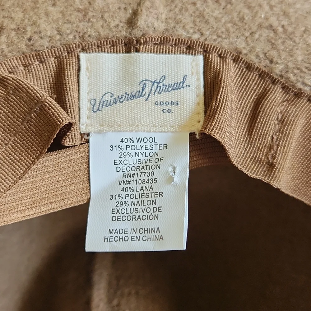 Universal Thread hat - Picture 2 of 2